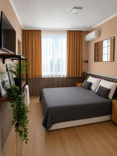 City Hotel