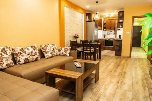 KRISSTY Apartment