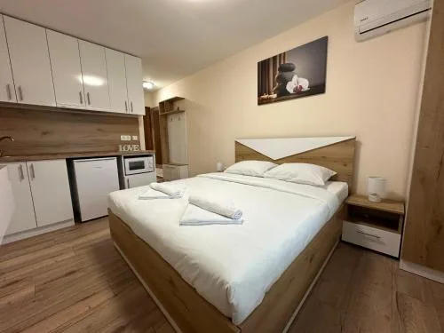 MG Apartments - Central Location