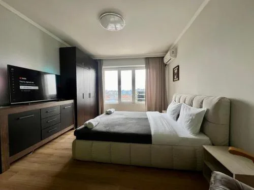 Amazing view central 1 bedroom apartment
