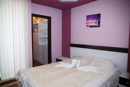 Apartment Ira