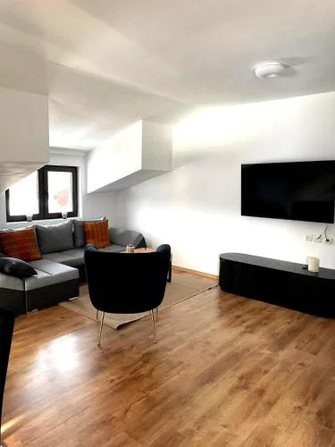 Tryavna Lake Apartment