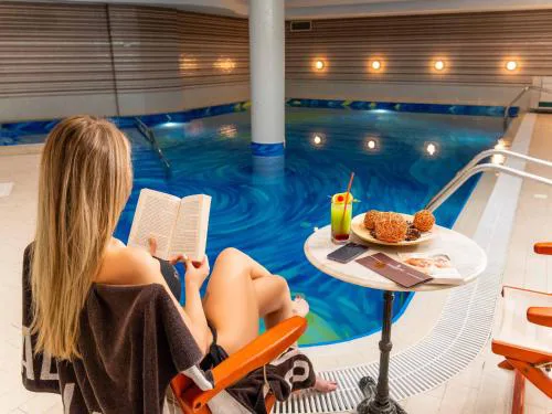 Cosmopolitan Hotel & Wellness