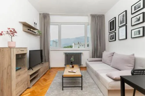 2-Bedroom Apartment near Tokuda Hospital & Paradise Mall