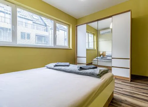 20th Residence Studio 2