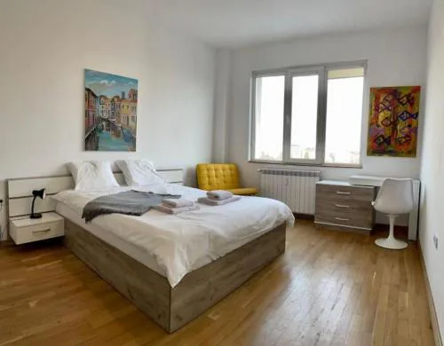 2BD on Vitosha Street by Cosher