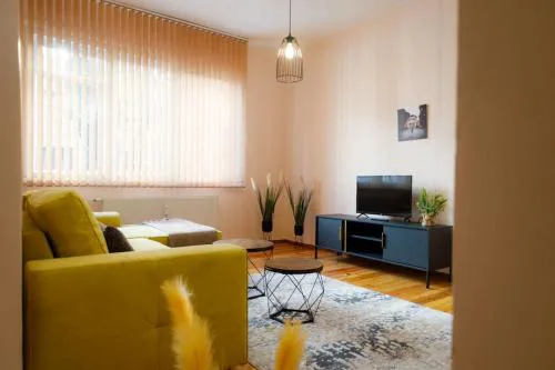 A gem in the heart of Sofia 1BDR str Slavyanska by Top Kvartiri Ltd