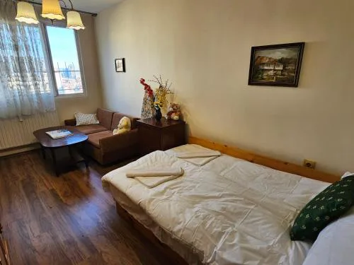 Affordable 3BR near Centre