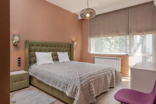 ~Angels ~ Two-Bedroom Deluxe Flat in City Centre