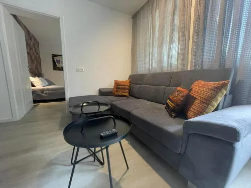 Apartament-DEMIAN
