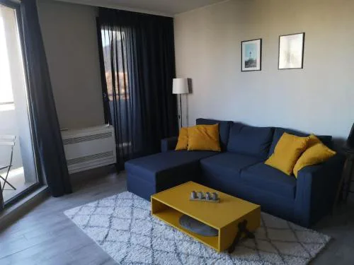 Apartment Opalchenska / Pirotska