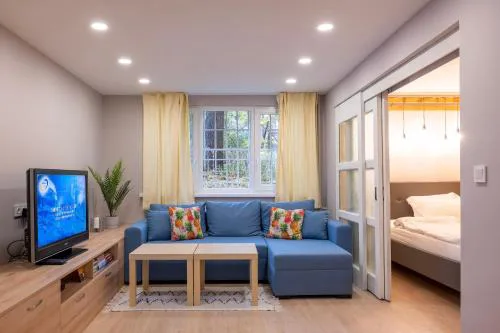 Central & Beautiful Apartment - Perfect Location by Flat Mаnager