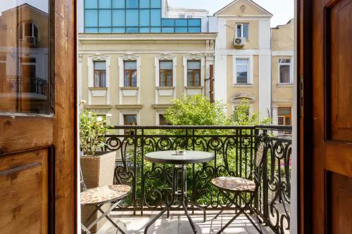 City Center Stylish 3 Bedroom Apartment