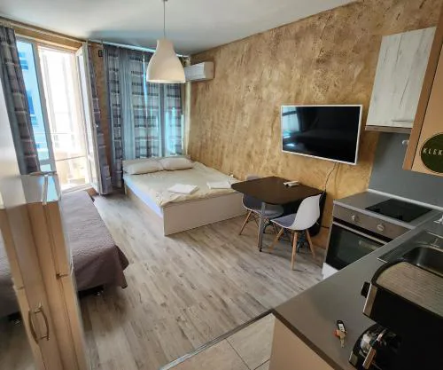 Colonel apartment 963