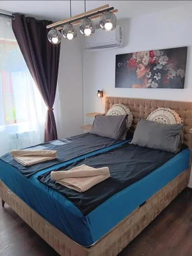 Double next to NBU and Merto station, free parking