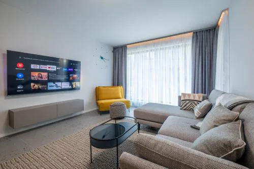 Emirates Luxury Apartment Free Parking Terrace