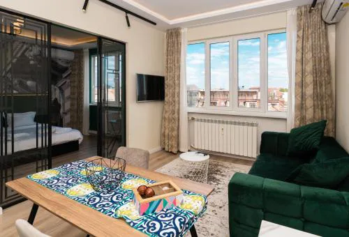 Heart of the City Center Lux Apartment2 with View