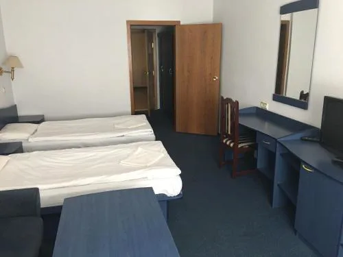 Hostel Elena