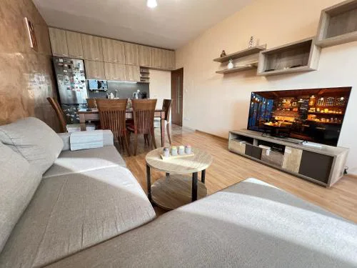 Lima 2BDR cozy Apt near Business Park w Work Desk