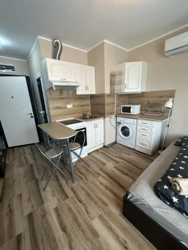 Mirror Residenced & private parking