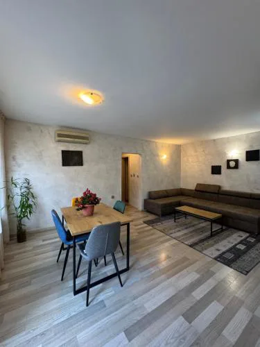 Parchevich 31 Center Apartment - 24h Self Check-in