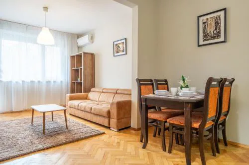 Pirotska 2-Bedroom 100m2 Apartment in Sofia Center