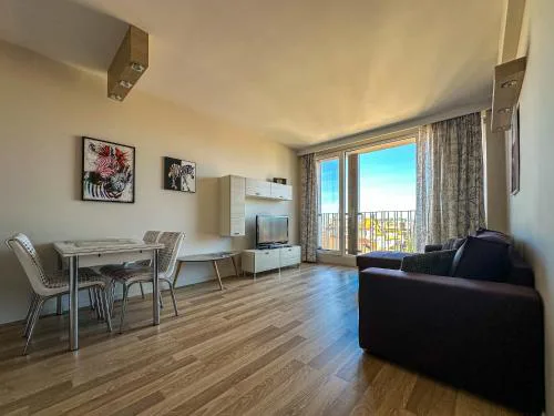 Quiet & Comfortable Urban Retreat