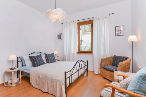 Shik & Chic One Bedroom Central Apartment Graf Ignatiev x Shishman Corner by Flat Mаnager