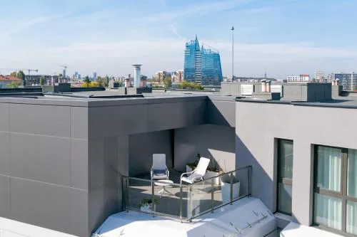 Sunny Penthouse with Mountain Views and 180 degrees Terrace