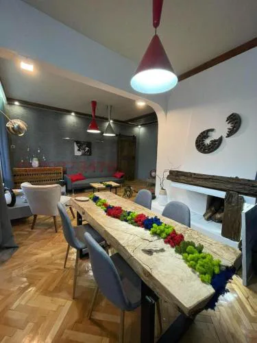 Top center Art deluxe apartment near to Aleksander Nevsky cathedral