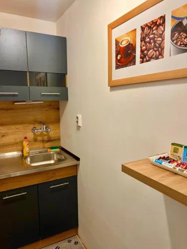 TOP Center, basement fl, 7 beds, 10min from Serdica