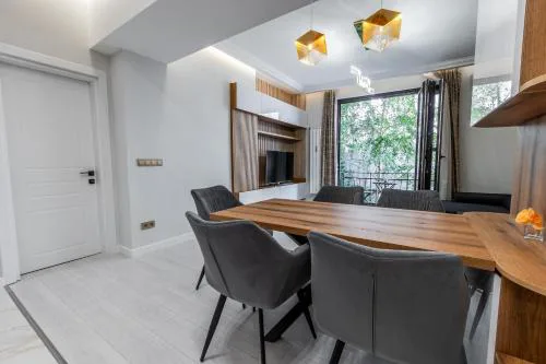 Vitoshka Luxury 2-BR Retreat