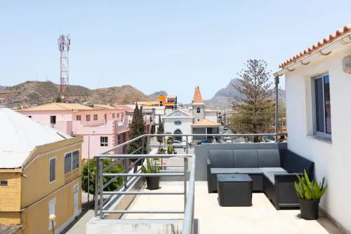 2 bdr cozy apartment in city center, Wifi - LCGR