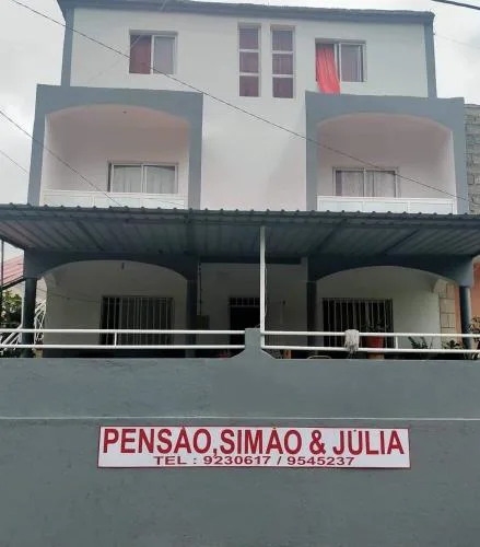 Pensão Simão & Júlia
