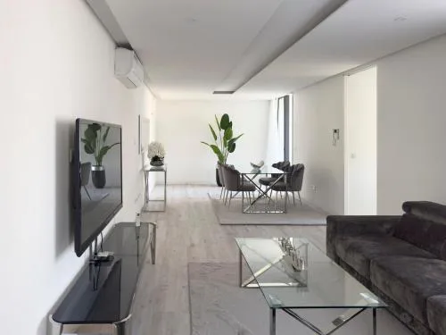 2-bdr bright apt central street cidadela - LCGR
