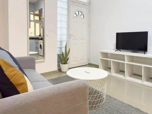 2 bdr cozy apt in Terra Branca, Free Wifi - LCGR
