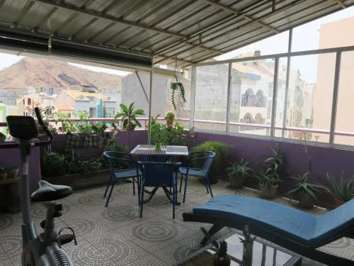 Safira House