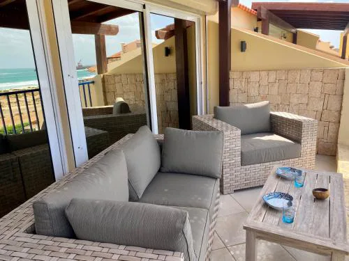 Seaview Luxury Penthouse Mare