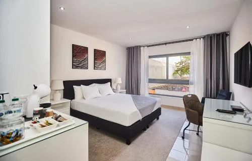 Cam's Suites