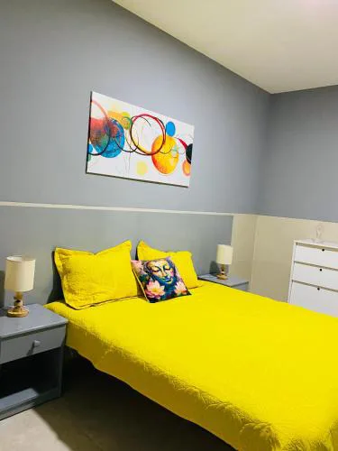 Cozy apartment - Late Check-in always available