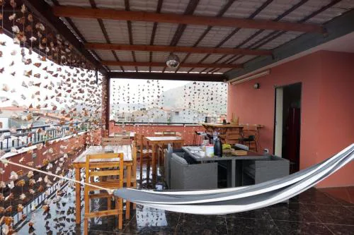 Tarrafal House