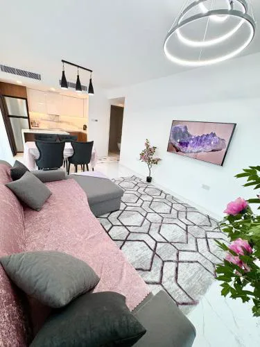 Brand new 2 bedrooms apartment in Grand Sapphire