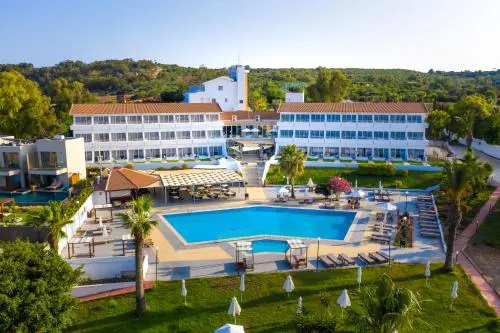 Adelais Bay Hotel