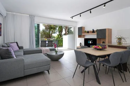 Alessia 2bed Apartment - Coralli Beachfront Resort