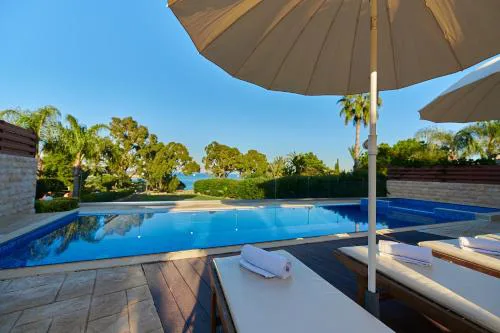 Beach Front Bella Vista by Ezoria Villas