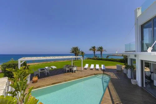 Beachfront Dream Villa