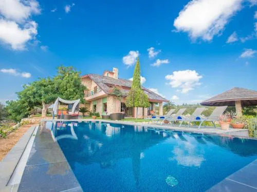 Holiday Home Private Villa mit Panoramablick auf das Meer by Interhome