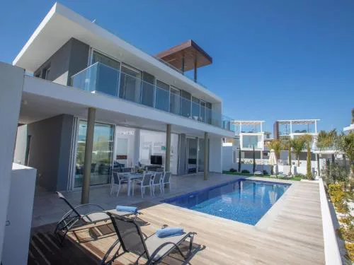 Holiday Home Schöne Villa Olivine Pearl OL5 mit Garten by Interhome