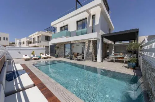 Magnificent Protaras Villa Villa Chelsea 3 Bedrooms Private Outdoor Pool