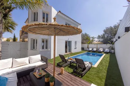 SunnyVillas 3BR Family Villa Private Pool CL23